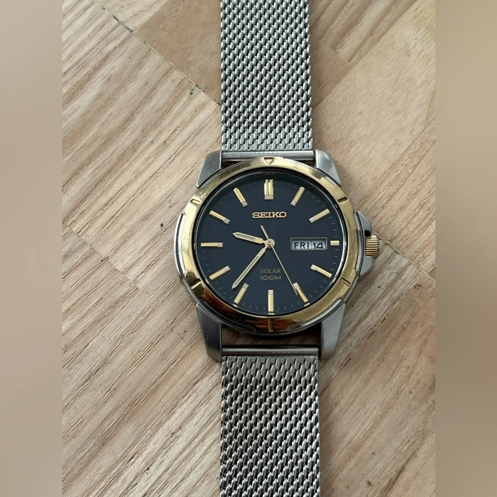 Seiko Solar Men’s Watch Black Dial New Stainless Weave Bracelet Day Date Windows